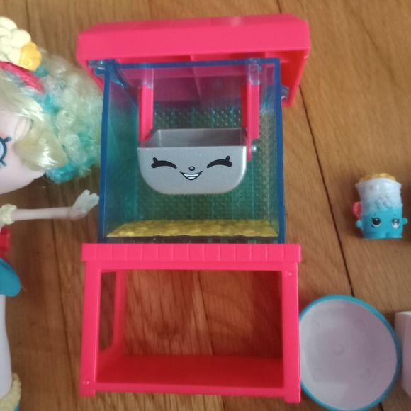 Shopkins Popette's Popcorn Stop - Picture 3 of 4